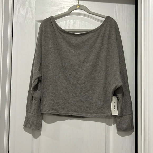 Light grey sweater - Picture 1 of 4